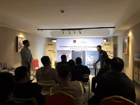 4_resize.jpg 4_resize.jpg