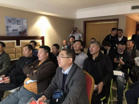 7_resize.jpg 7_resize.jpg